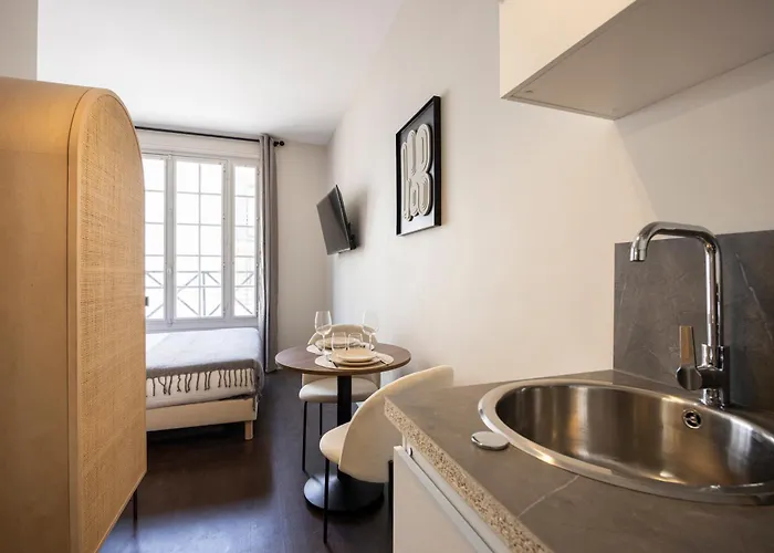 Air-conditioned And Cozy Haven